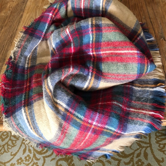 Blanket Scarf - Picture 4 of 5